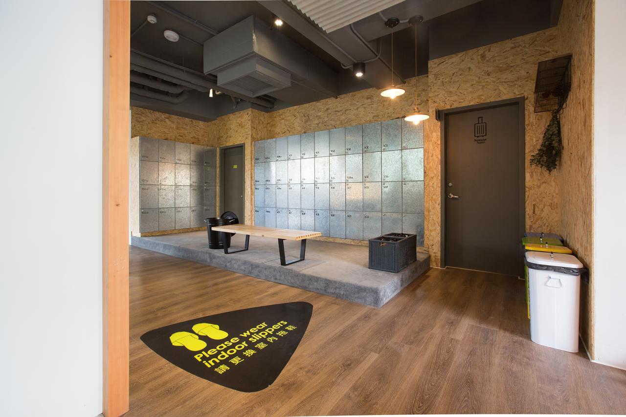 Light Hostel - Tainan Eksteriør bilde